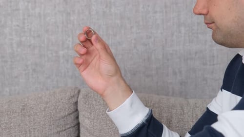 Ring für Eheprobleme bei Männern