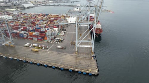 Containerhafen aus der Luft