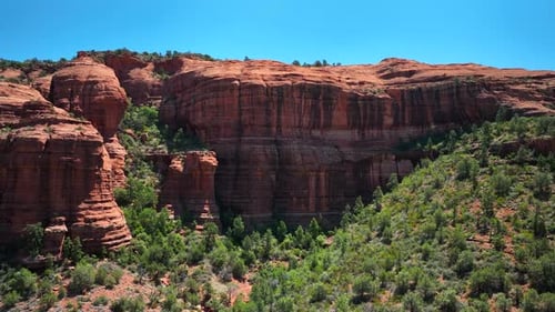 Luftaufnahme der Klippen des Red Canyon, Vereinigte Staaten.