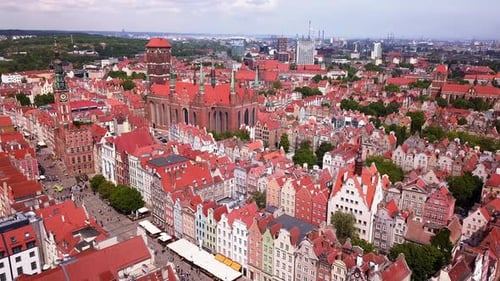 Gdansk Old Town Aerial shot. Bazylika Mariacka and the surrounding buildings. Gdansk City Drone Foot