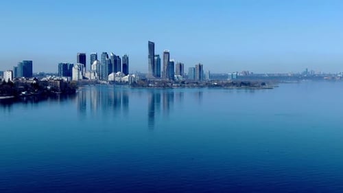 Left to right shot of Toronto, Ontario in the afternoon.
4K