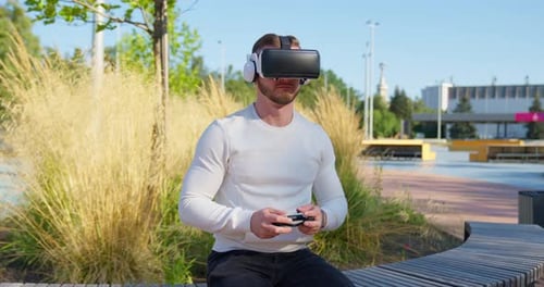 Man Play Vr Glasses