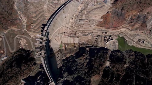 Construction of a Large Dam
