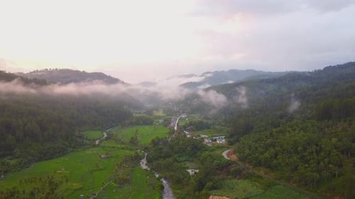 Panorama à couper le souffle sur les hautes terres de Gayo, Trangun Aceh