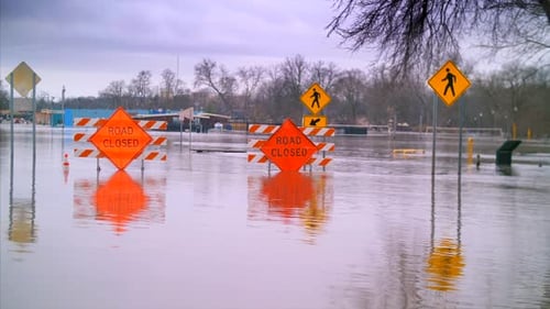 Dangerous Flooding Road Closed Water Hurricane Climate Change Helpless Disaster Destruction Flood Re
