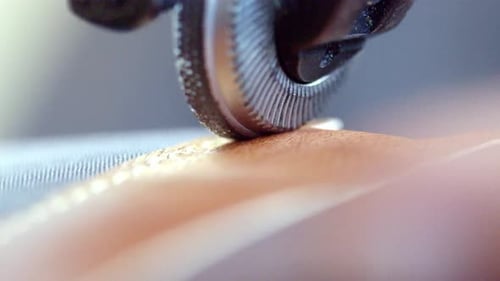 Fabrication artisanale, fabrication de produits de mode, assemblage d'accessoires