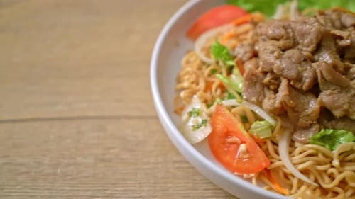 Delicious Noodle Salad with Fresh Vegetables and Meat