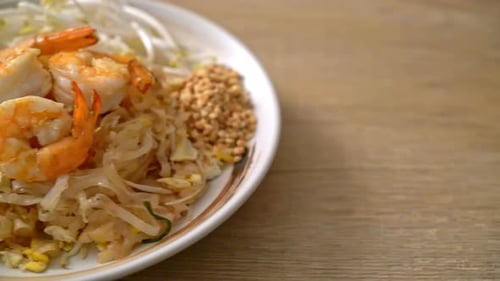 Delicious Pad Thai with Shrimp Close Up