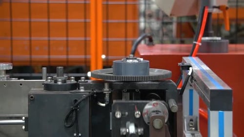 assemblage robotisé automatisé de la bobine du moteur en usine
