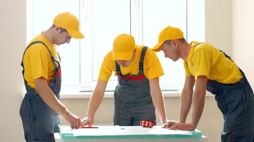 Large Construction Company Discusses the Project