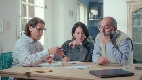 Family Meeting to Discuss Finances at Home