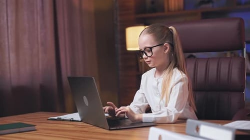 Little Programmer Getting Server Error on Wireless Laptop