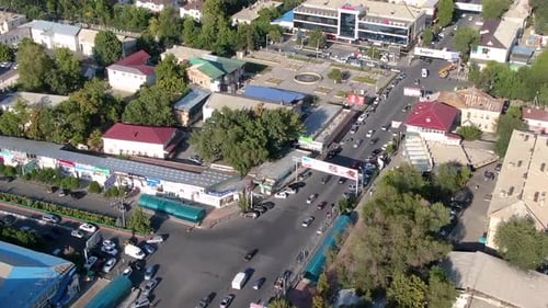 Vista aérea da cidade de Jalal-Abad