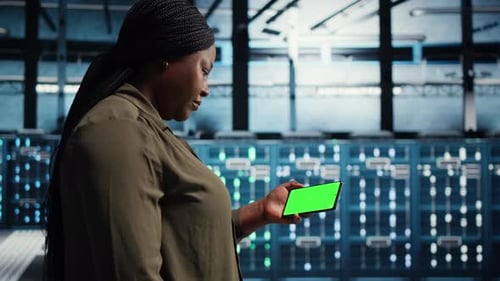 Green Screen Tablet Workflow for Data Center Equipment Checkups