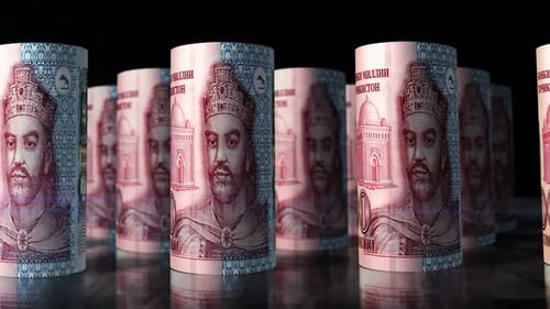 Tadjikistan : les billets de 100 somonis roulent en boucle transparente