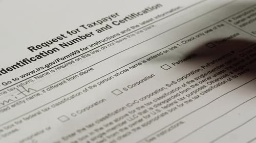 Formulaire W9 vierge et formulaire W8BEN ou 8W Déclaration de revenus des particuliers américains et impôt de l'Internal Revenue Service