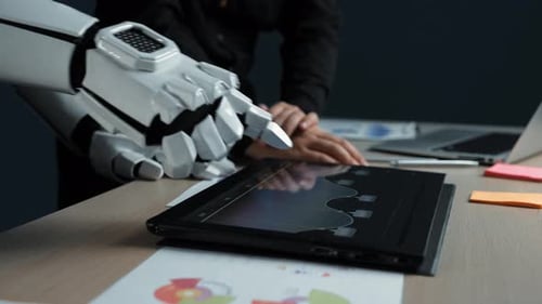 AI-driven assistant helping business professionals refine data analysis and deve