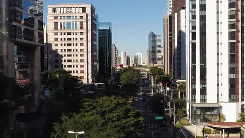 Vista aérea da avenida Berrini e dos edifícios, São Paulo, Brasil