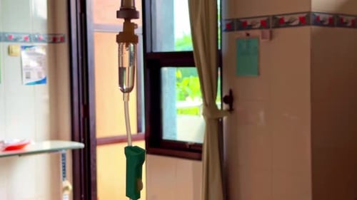 View in the room of a hospital with a drop counter of a medical infusion.