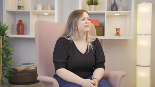 Jeune femme dégoûtée.