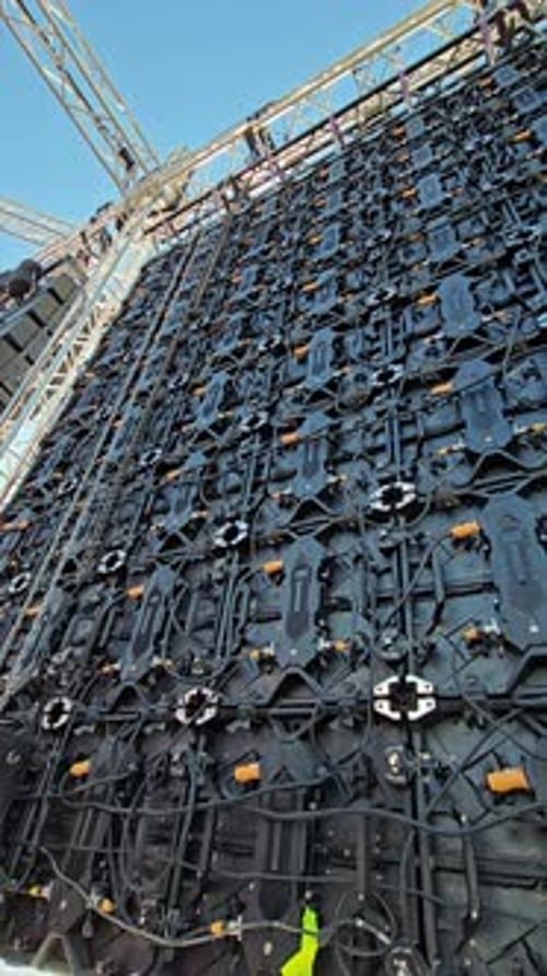 Technical view of the mounted outdoor LED screens from behind.