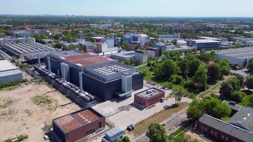 Cloud-Speicherserver für große Rechenzentren Ai Farm. Einzigartige Flugdrohne mit Luftbild