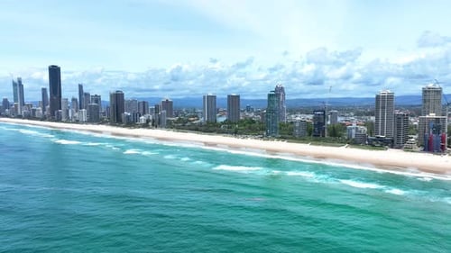 Eines der beliebtesten Urlaubsziele der Welt in Surfers Paradise, Gold Coast, Queensland Aust