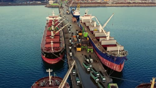 Frachtschiffe, Hafen