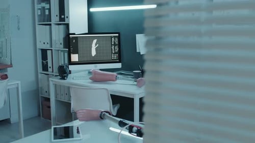 Studie mit 3D-Modellierungsprogramm und Skizzen der Prothetik