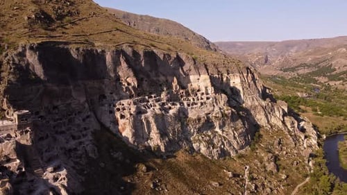 Vista aérea del monasterio de la cueva de Vardzia