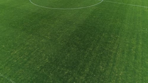 Luftaufnahme des Fußballfeldes auf dem Stadion