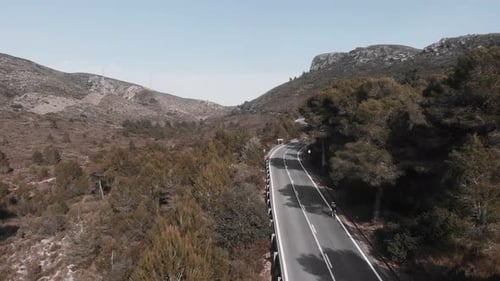 Fahrradkonzept. Radfahren in der Luft