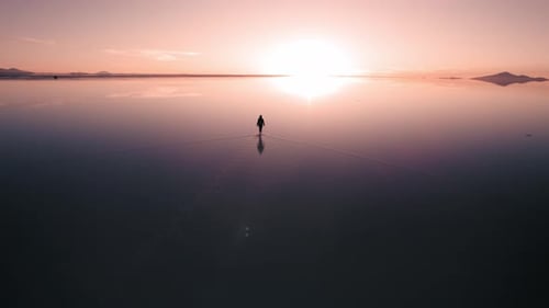 Puesta de sol en Salar de Uyuni (viaje en pareja) - Bolivia