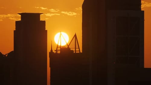 Faszinierende Silhouette des Unternehmens- Finance District im Stadtbild