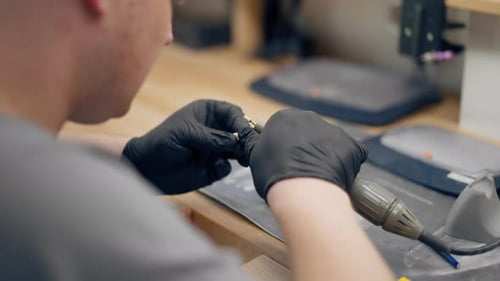 Close Up Professional Laboratory for the Production of Dental Protoses Veneers and Crowns a