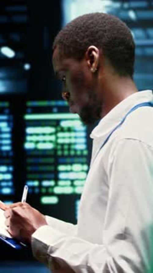 Vertikale Video-Supercomputerserver führen zentralisierte Datensicherungen durch