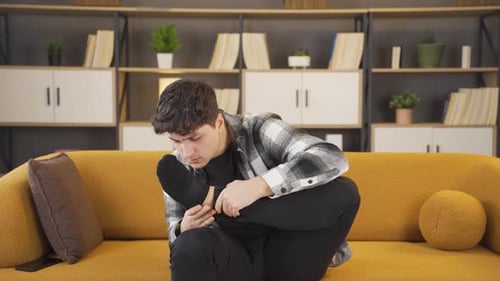 Foot odor and foot discomfort