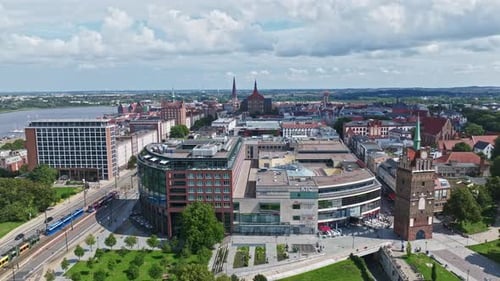 Vista aérea do centro da cidade de Rostock, Alemanha