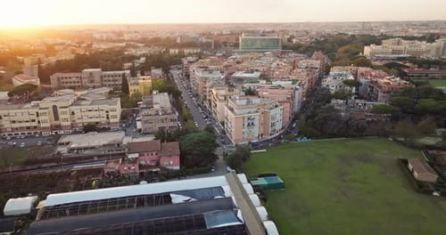 Luftaufnahme Urbaner Sonnenuntergang in Rom, Italien