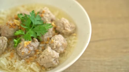 Homemade Boiled Rice with Pork Bowl