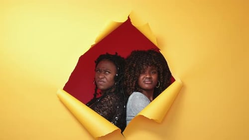 La mala decisión disgustó a las mujeres, la emoción infeliz