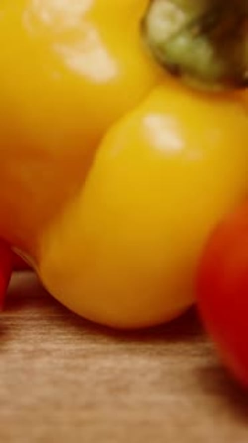 Vertical video. The camera moves backward along the table as I slowly gather together the Habanero
