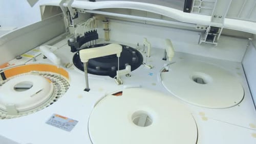 Automated Medical Analyzer in Laboratory