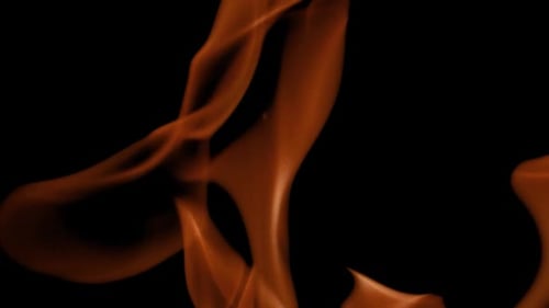 Llamas de fuego en la oscuridad