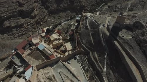 Vídeo cableado desde el monasterio de Santa Mar Saba en el desierto de Judea, Israel