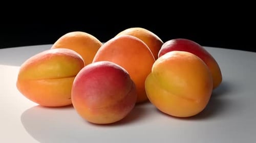 Apricots: Close-Up of Fresh Summer Fruit