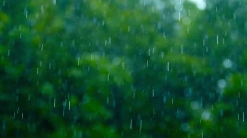 Fallender Wassertropfen