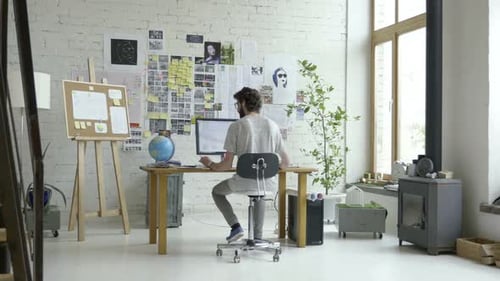 Cozy And Stylish Creative Agency Designer Office