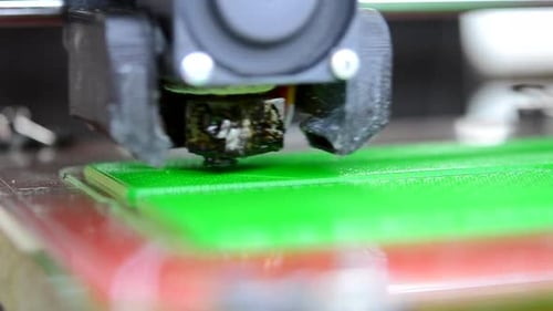 Impressora 3D Operação do processo de impressão 3D Funcionando Impressora 3D Closeup Impressora 3D
