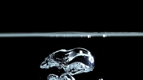 Air Bubbles Underwater Filmed on a Highspeed Camera at 1000 Fps